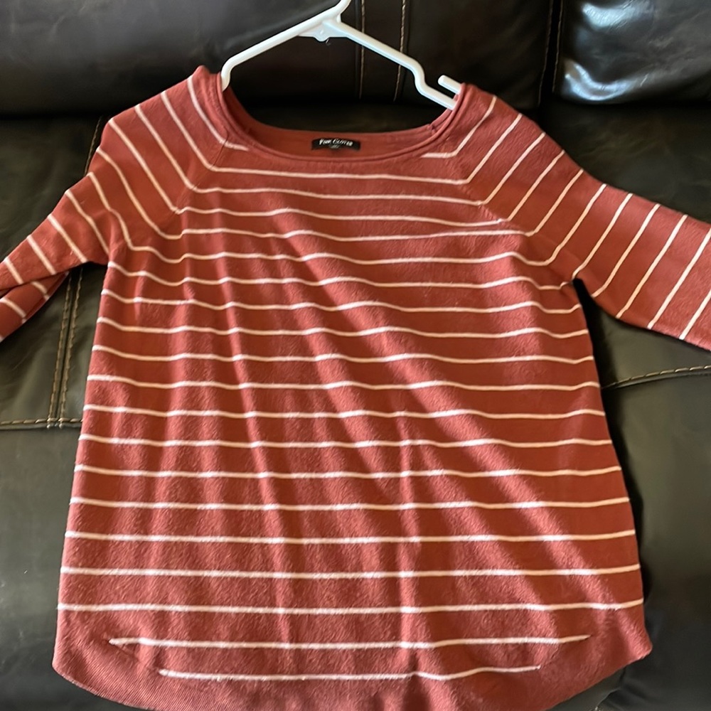 Pink Clover Rust Sweater